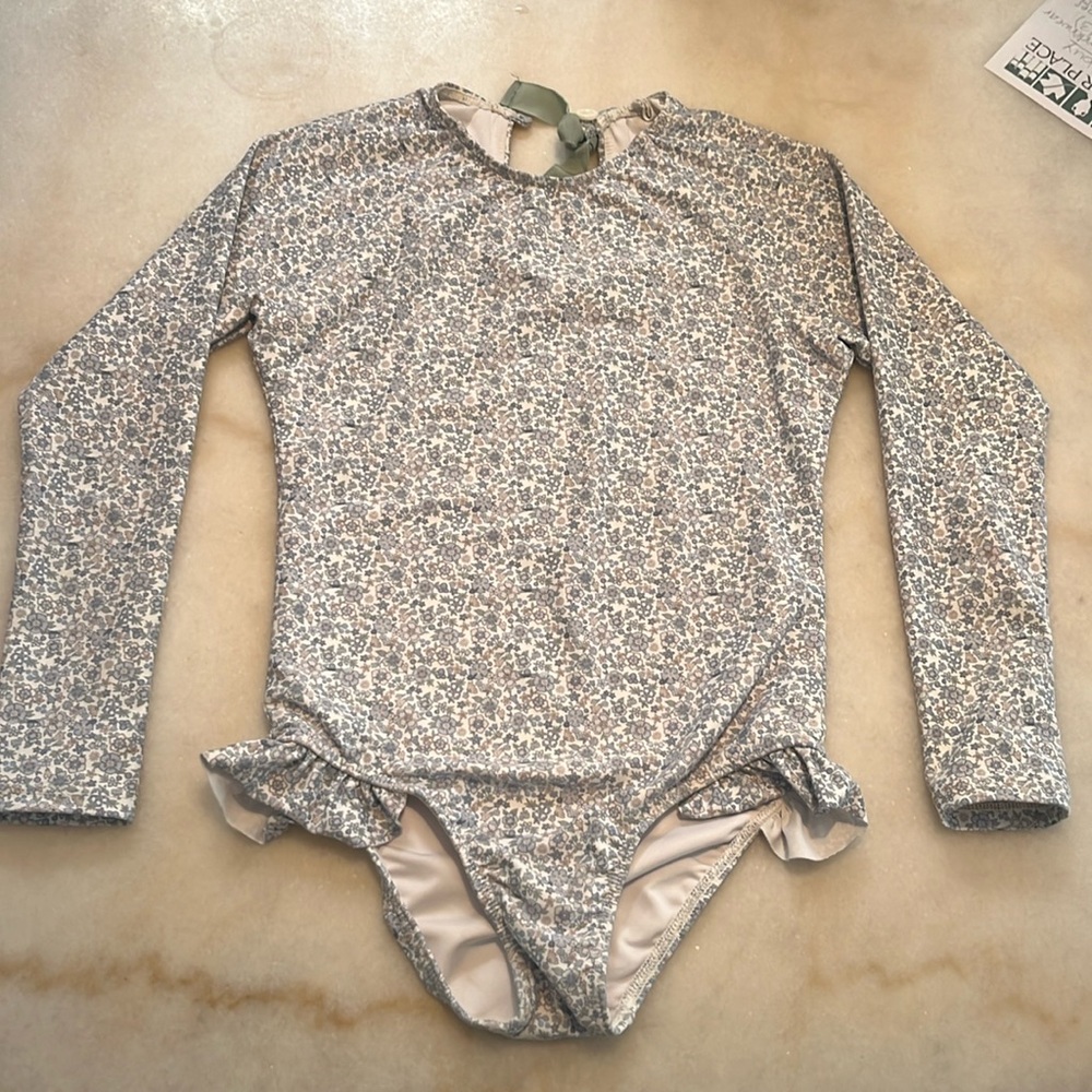 Minnow long sleeve one piece 7/8 girls floral
